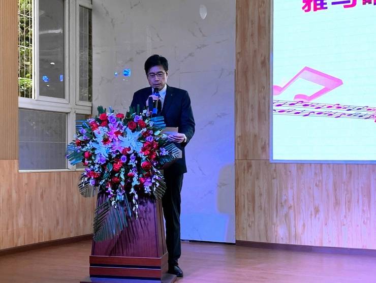 让音乐陪伴成长 狗万乐器捐赠爱心行动走进重庆市长寿区江南九年制学校
